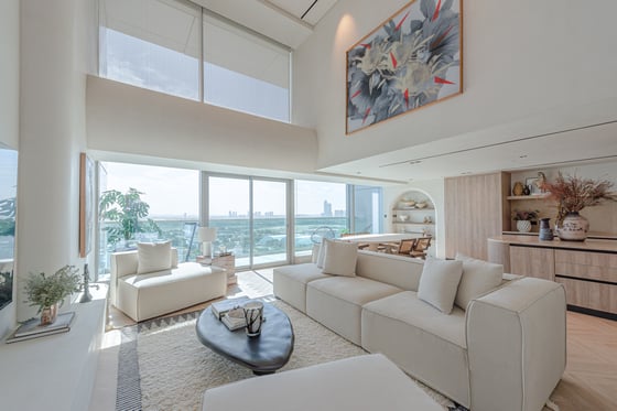 STUNNING | UPGRADED | 2BR DUPLEX W/ BALCONY, picture 1