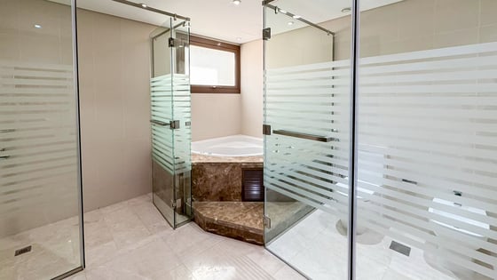 Elegant villa in Meydan with a spacious living area, picture 9