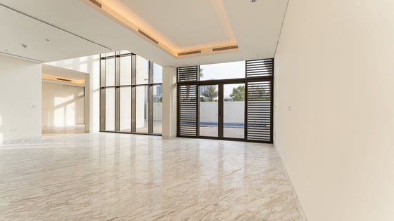 Exclusive and corner villa in MBR City with huge layout, picture 8