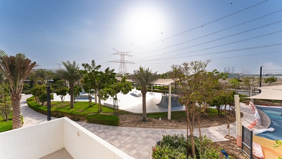 Exclusive and corner villa in MBR City with huge layout, picture 27