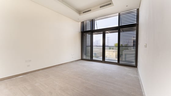 Exclusive and corner villa in MBR City with huge layout, picture 11