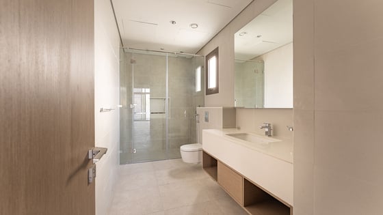 Exclusive and corner villa in MBR City with huge layout, picture 22