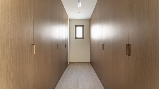 Exclusive and corner villa in MBR City with huge layout, picture 18