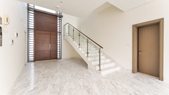 Exclusive and corner villa in MBR City with huge layout, picture 17