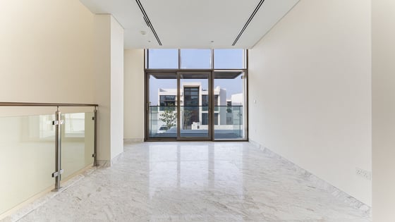 Exclusive and corner villa in MBR City with huge layout, picture 16
