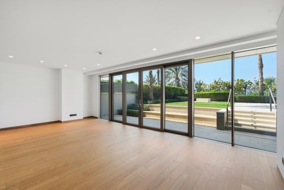 Brand New | Private Garden | Private Pool, picture 4