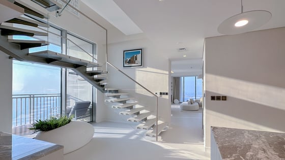 Stunning Duplex Penthouse with Panoramic Views, picture 10