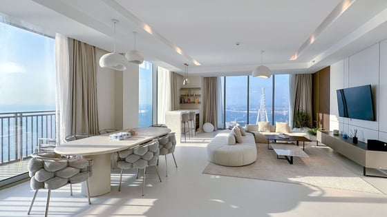 Stunning Duplex Penthouse with Panoramic Views, picture 1
