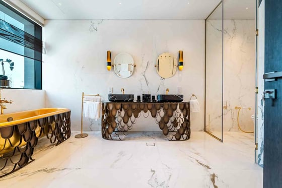 Designer Home | Unmatched Luxury | Double Plot, picture 9