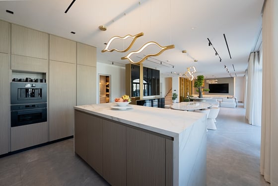 Exclusive | Fully Renovated | Brokers Welcome, picture 12
