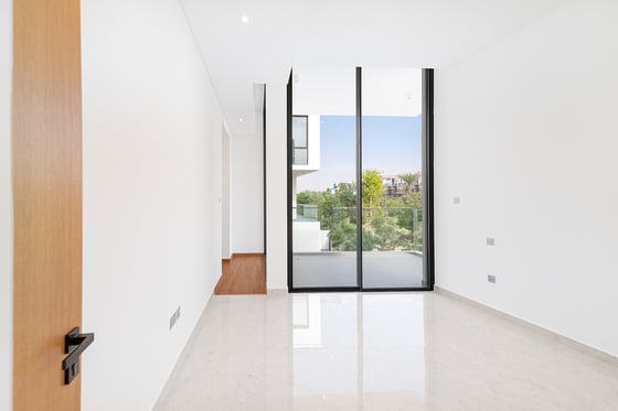 ** Prime Location | Lagoon View | 5 Bedrooms **, picture 17