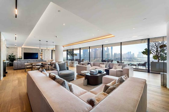 Fully Furnished | Ultra Luxury | Beachfront Living, picture 1