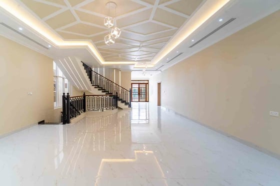 Twin Villa | Expansive Layout | Prime Location, picture 3