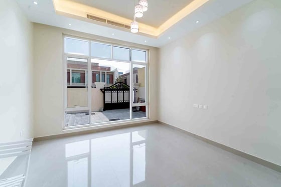 Twin Villa | Expansive Layout | Prime Location, picture 6