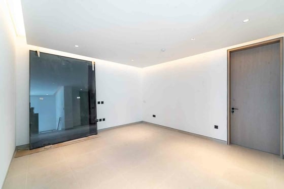Corner Villa | Private Garden | Vacant, picture 11