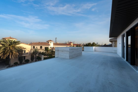 Rare 3 Story 6 Bedroom Garden Home | Fully Upgraded, picture 17