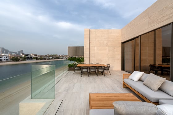Luxury Upgraded 5 Bedroom | 3 Story with Atlantis View, picture 15