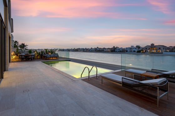 Luxury Upgraded 5 Bedroom | 3 Story with Atlantis View, picture 19