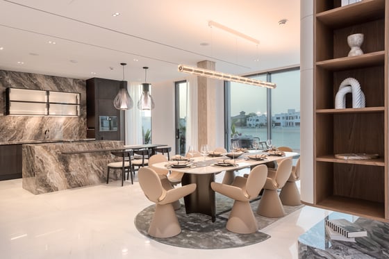 Luxury Upgraded 5 Bedroom | 3 Story with Atlantis View, picture 14