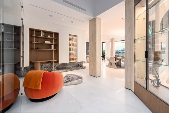 Luxury Upgraded 5 Bedroom | 3 Story with Atlantis View, picture 12