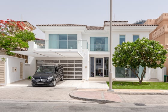 Best Priced Upgraded Garden Home Villa with Skyline View, picture 20