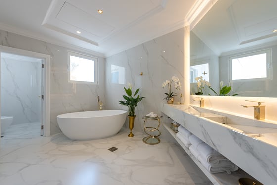 Best Priced Upgraded Garden Home Villa with Skyline View, picture 14