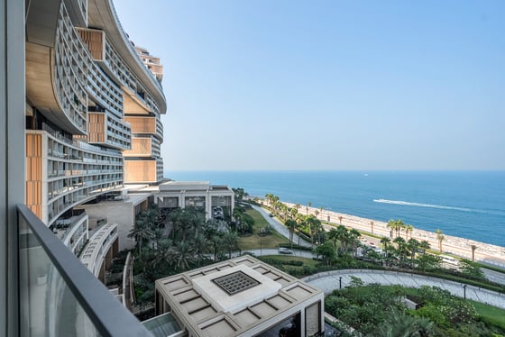 ***Turnkey Seaside Sanctuary with Sunset Views***, picture 14