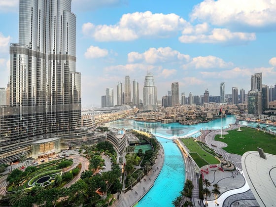 Lavish Downtown Penthouse with Burj Khalifa Views, picture 1