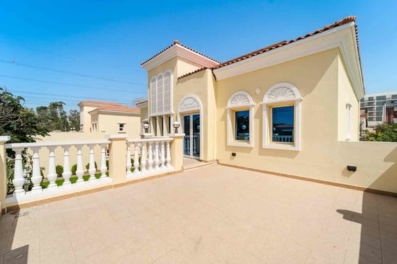 Upgraded | Vacant On Transfer | Private Pool, picture 7