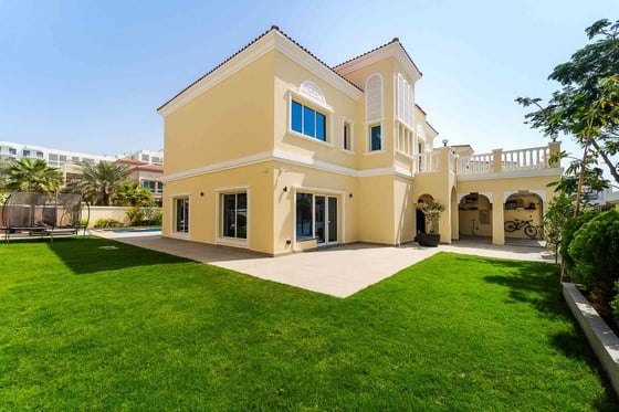 Upgraded | Vacant On Transfer | Private Pool, picture 10