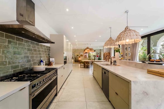 Fully Upgraded Family Villa | Nice Location, picture 7