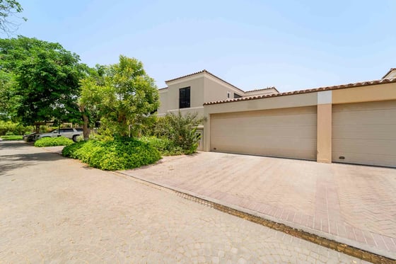 Fully Upgraded Family Villa | Nice Location, picture 4