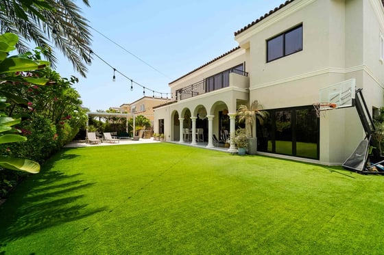Fully Upgraded Family Villa | Nice Location, picture 1