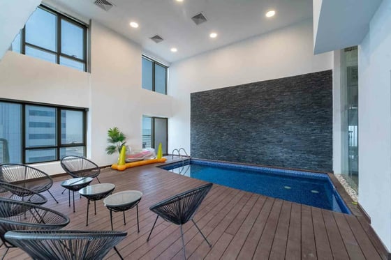 Upgraded Duplex Penthouse | Vacant | Private Pool, picture 1