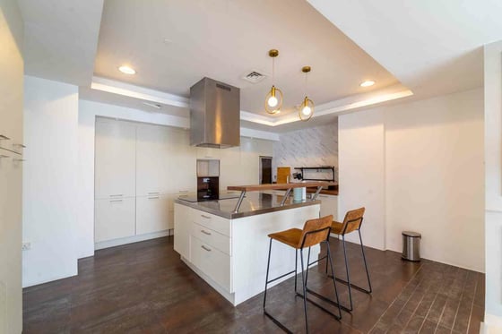Upgraded Duplex Penthouse | Vacant | Private Pool, picture 7