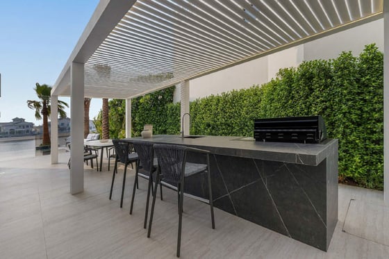Fully Upgraded Garden Home Villa In Palm Jumeirah, picture 16