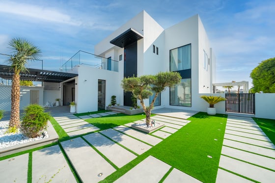 Fully Upgraded and Extended Garden Home with Skyline View, picture 20