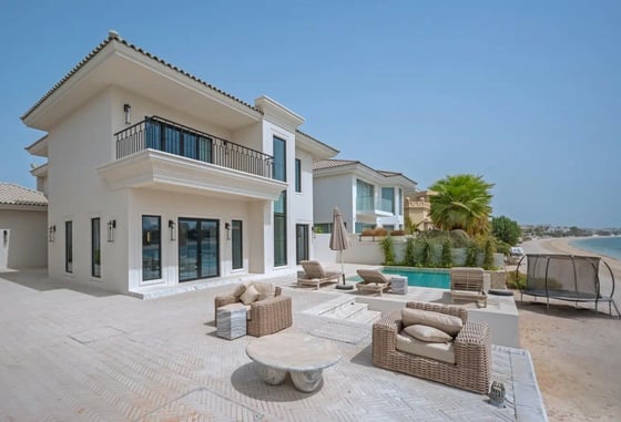 Fully Upgraded Grand Foyer Villa in Frond D, picture 20
