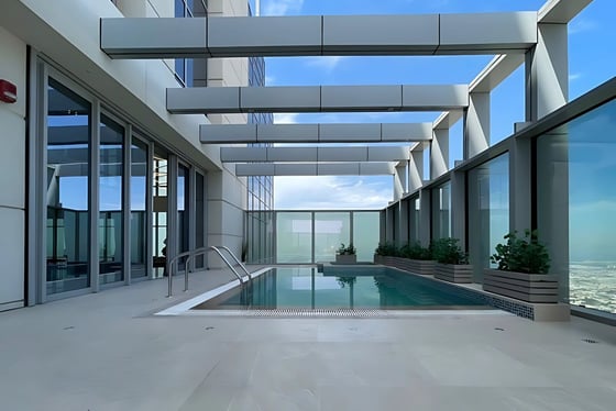 Luxury High Floor Penthouse with Private Pool, picture 4