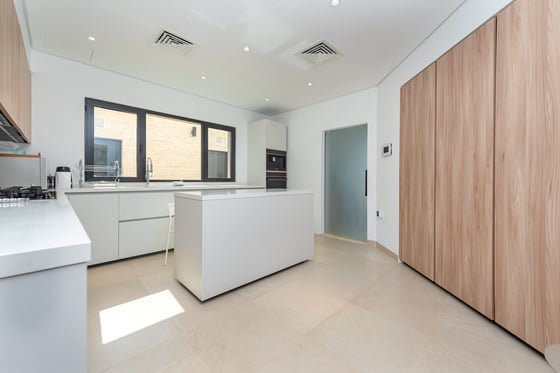 Upgraded Signature Villa in Palm Jumeirah, picture 6