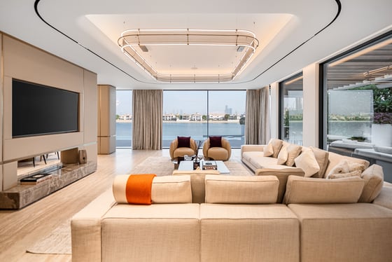 ** First Class Triple Storey Beach Villa **, picture 3