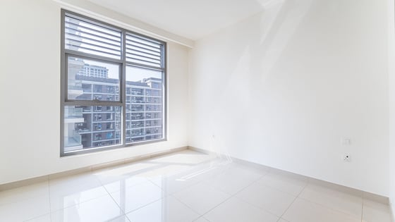 Corner apartment in Dubai Hills Estate with maids room, picture 7