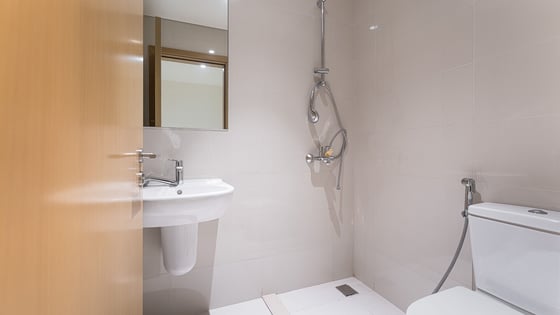 Corner apartment in Dubai Hills Estate with maids room, picture 17