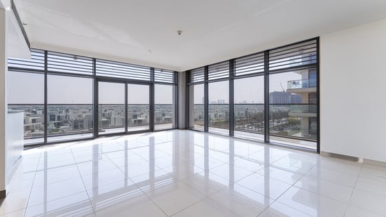 Corner apartment in Dubai Hills Estate with maids room, picture 1