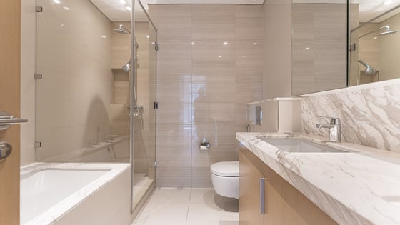 Corner apartment in Dubai Hills Estate with maids room, picture 14