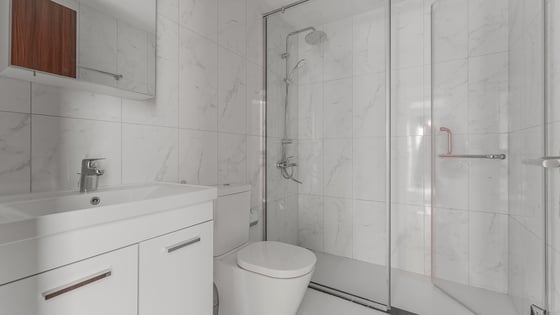 Corner townhouse in MBR City with nearby pool, picture 18