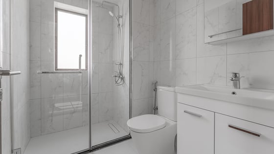 Corner townhouse in MBR City with nearby pool, picture 23