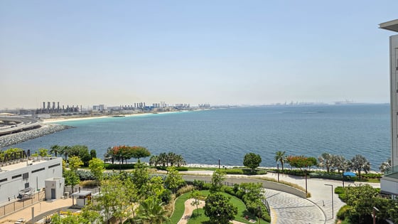 Corner apartment in Bluewaters with sea view, picture 16