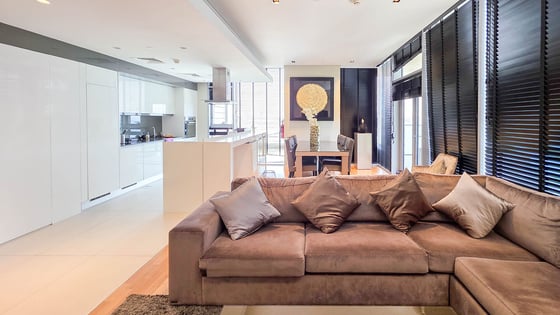 Corner apartment in Bluewaters with sea view, picture 1
