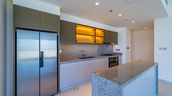 Full Sea View | High Floor | Grand Bleu Beachfront, picture 7
